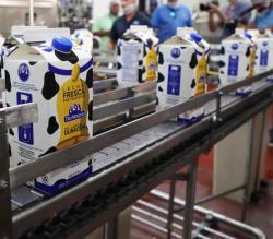 Tres Monjitas lanza lecha fresca que durará 30 días.